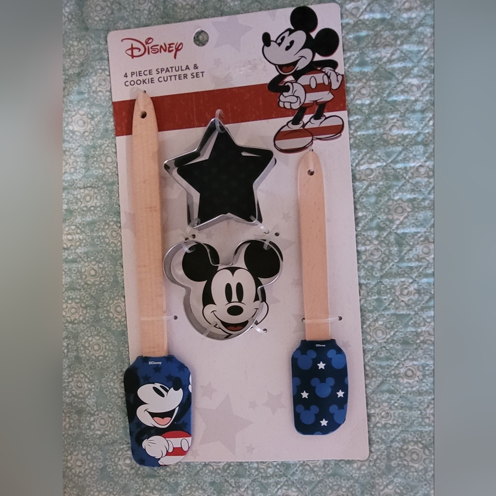 4 piece spatula cookie cutter set